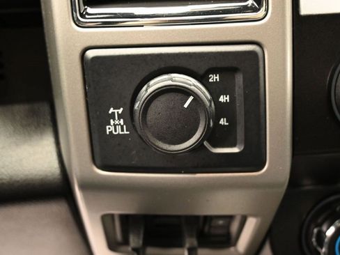 Used 2021 Ford F250 Lariat w/ Lariat Value Package image 26