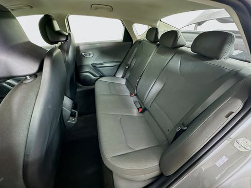 Used 2025 Kia K4 FWD image 26