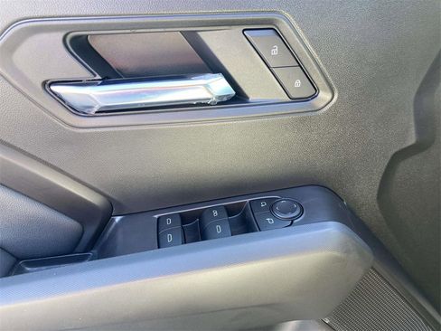 New 2026 GMC Canyon Elevation w/ Convenience Package image 15