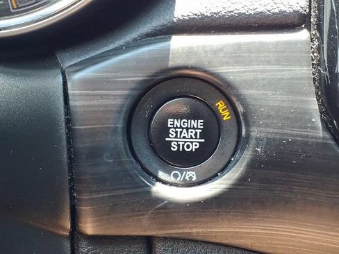 Used 2021 Jeep Grand Cherokee Laredo X AWD/4WD image 29