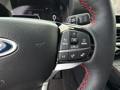 Used 2025 Ford Explorer ST AWD/4WD image 26