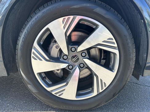 Certified 2025 Audi Q6 e-tron Premium Plus w/ Premium Plus image 13