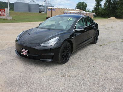 Used 2019 Tesla Model 3 Standard Range Plus