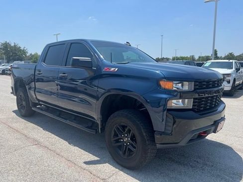 Used 2019 Chevrolet Silverado 1500 Custom Trail Boss w/ Custom Convenience Package AWD/4WD image 1