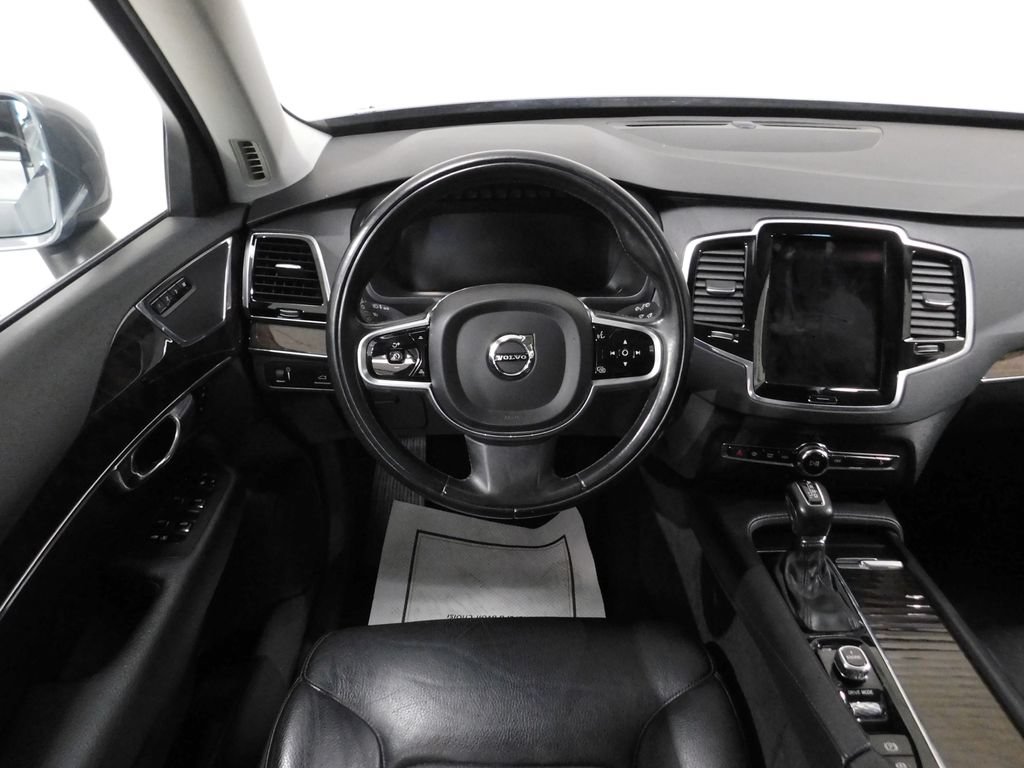 Used 2017 Volvo XC90 T6 Momentum w/ Vision Package AWD/4WD image 31