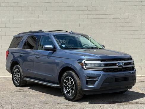 Used 2022 Ford Expedition XLT AWD/4WD image 17
