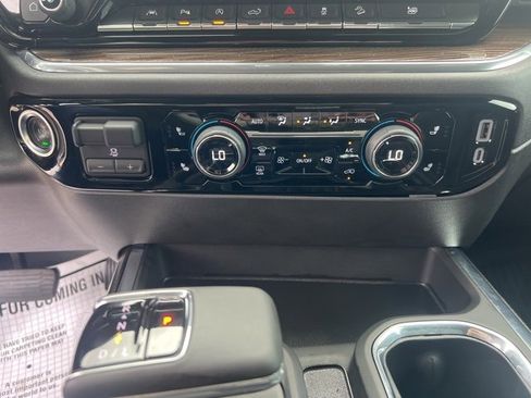 Used 2024 Chevrolet Silverado 1500 LT Trail Boss w/ LT Trail Boss Premium Package image 21