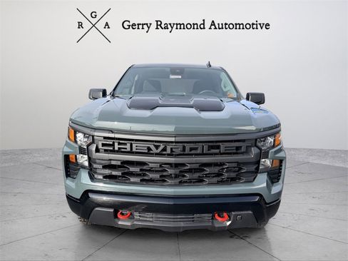 New 2026 Chevrolet Silverado 1500 Custom Trail Boss w/ LPO, Dark Essentials Package image 2