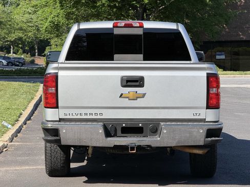 Used 2015 Chevrolet Silverado 1500 LTZ Z71 w/ LTZ Plus Package AWD/4WD image 5