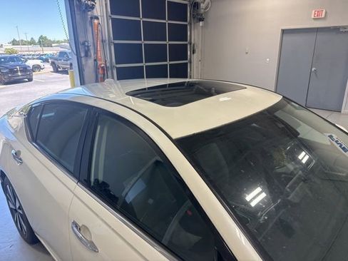 Used 2019 Nissan Altima 2.5 SV FWD image 30