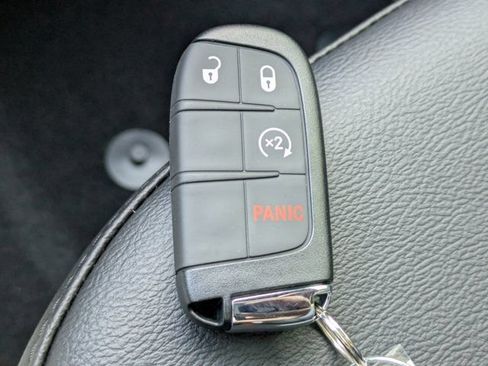 New 2026 Jeep Compass Latitude AWD/4WD image 25