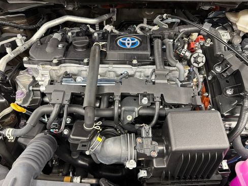 Certified 2024 Toyota Corolla SE w/ SE Package FWD image 40
