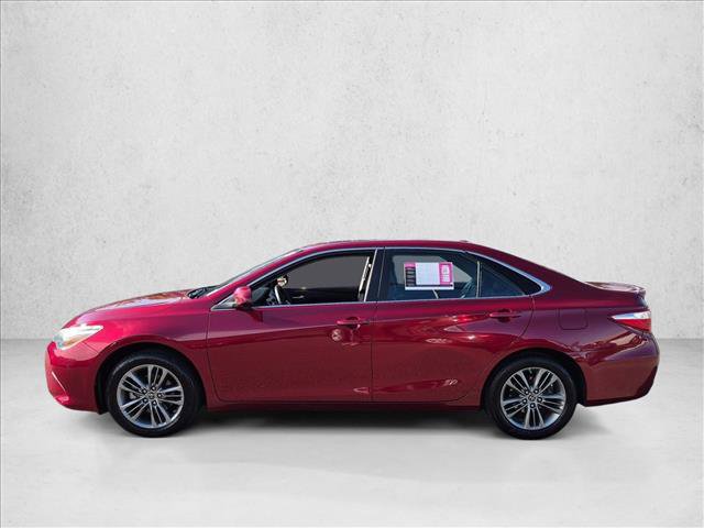 Used 2015 Toyota Camry SE w/ Moonroof Package FWD image 9