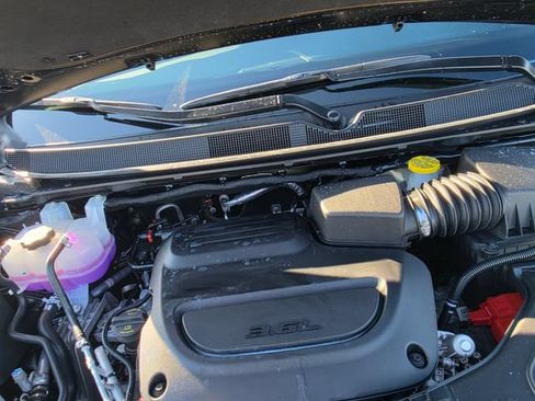New 2027 Chrysler Pacifica Select w/ Family Tech Group AWD/4WD image 26