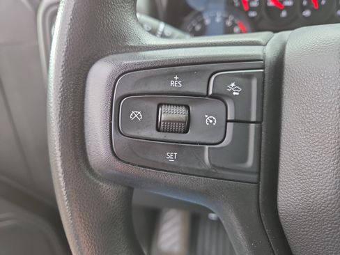 Used 2023 Chevrolet Silverado 1500 Custom image 25