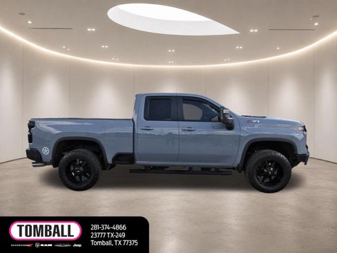Used 2024 Chevrolet Silverado 2500 LT AWD/4WD image 8