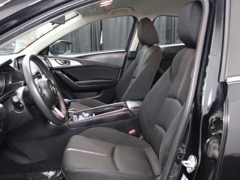 Used 2017 MAZDA MAZDA3 Sport w/ Preferred Equipment Package image 11