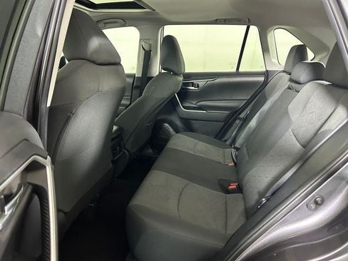 Used 2021 Toyota RAV4 XLE w/ Convenience Package AWD/4WD image 24