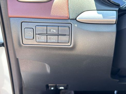 Used 2018 MAZDA CX-9 Signature image 9