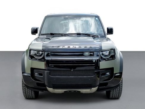 Used 2023 Land Rover Defender 110 X AWD/4WD image 3