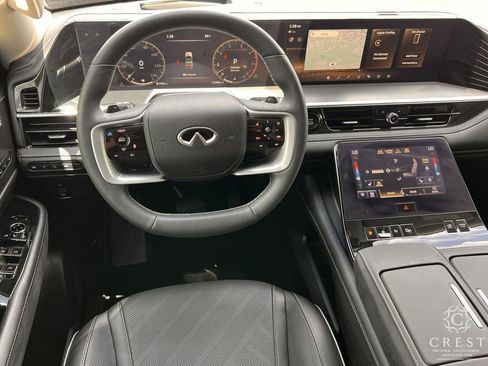 Used 2025 INFINITI QX80 Luxe RWD image 12