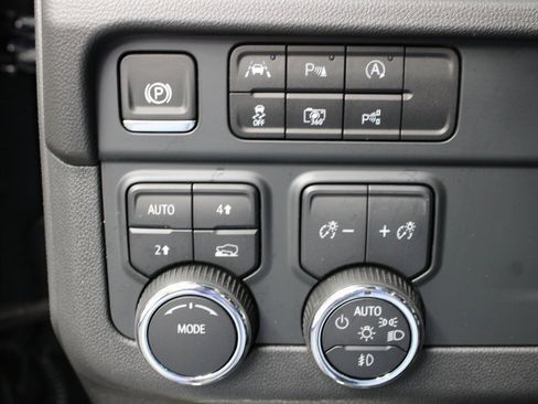 Used 2025 Chevrolet Tahoe RST image 56