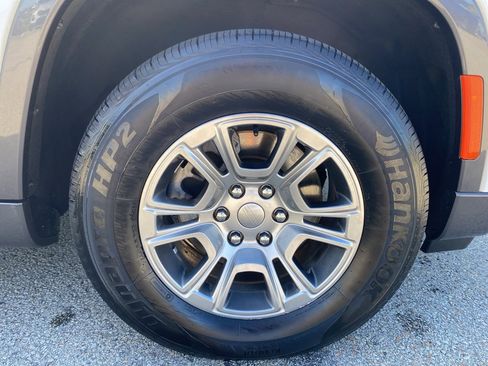 Used 2022 Jeep Wagoneer Series I image 9