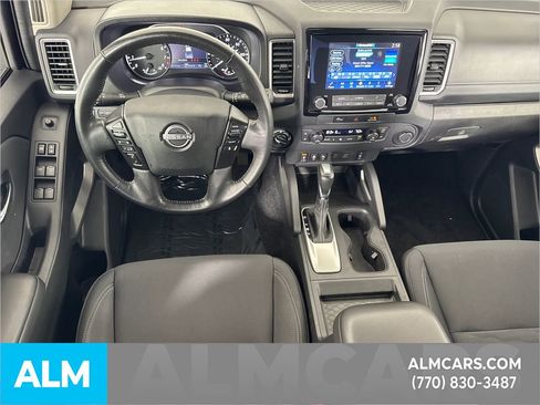 Used 2024 Nissan Frontier SV w/ Hardbody Edition image 27