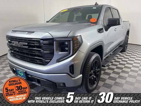 Certified 2024 GMC Sierra 1500 Elevation w/ LPO, Elevation Black Package AWD/4WD image 13