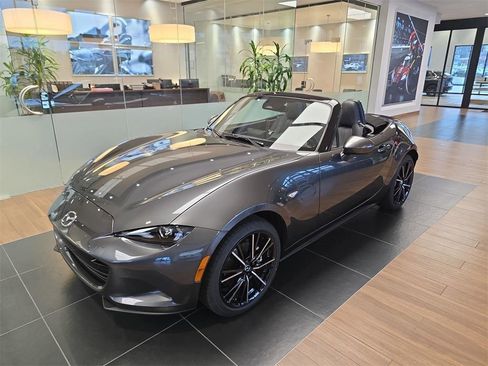 New 2025 MAZDA MX-5 Miata Grand Touring image 4