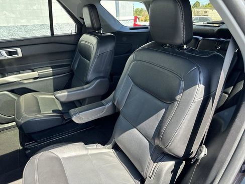 Used 2022 Ford Explorer Limited w/ Equipment Group 301A image 48