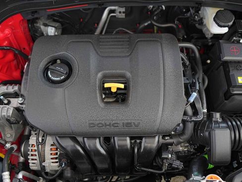 Used 2023 Kia Soul LX w/ LX Technology Package image 9