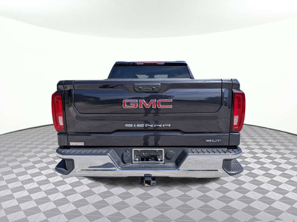 Used 2025 GMC Sierra 1500 SLT AWD/4WD image 4