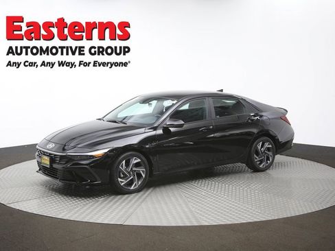 Used 2025 Hyundai Elantra Sport w/ Cargo Package image 56