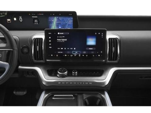 New 2027 Ford Expedition Platinum w/ Driver's Package RWD image 9