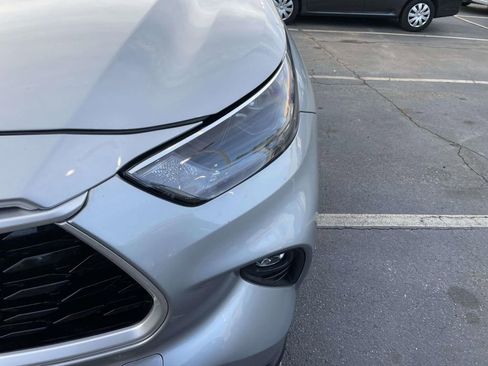 Used 2022 Toyota Highlander XLE image 13