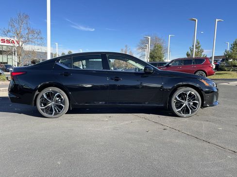 New 2025 Nissan Altima 2.5 SR w/ SR Premium Package image 2