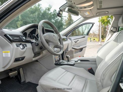 Used 2010 Mercedes-Benz E 63 AMG Sedan image 52
