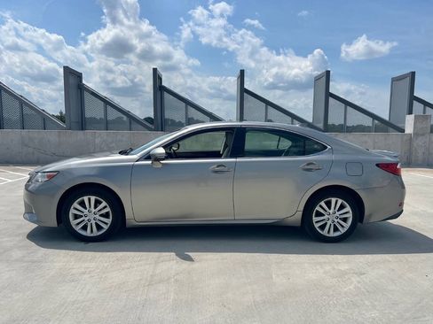Used 2015 Lexus ES 350 w/ Premium Package FWD image 6