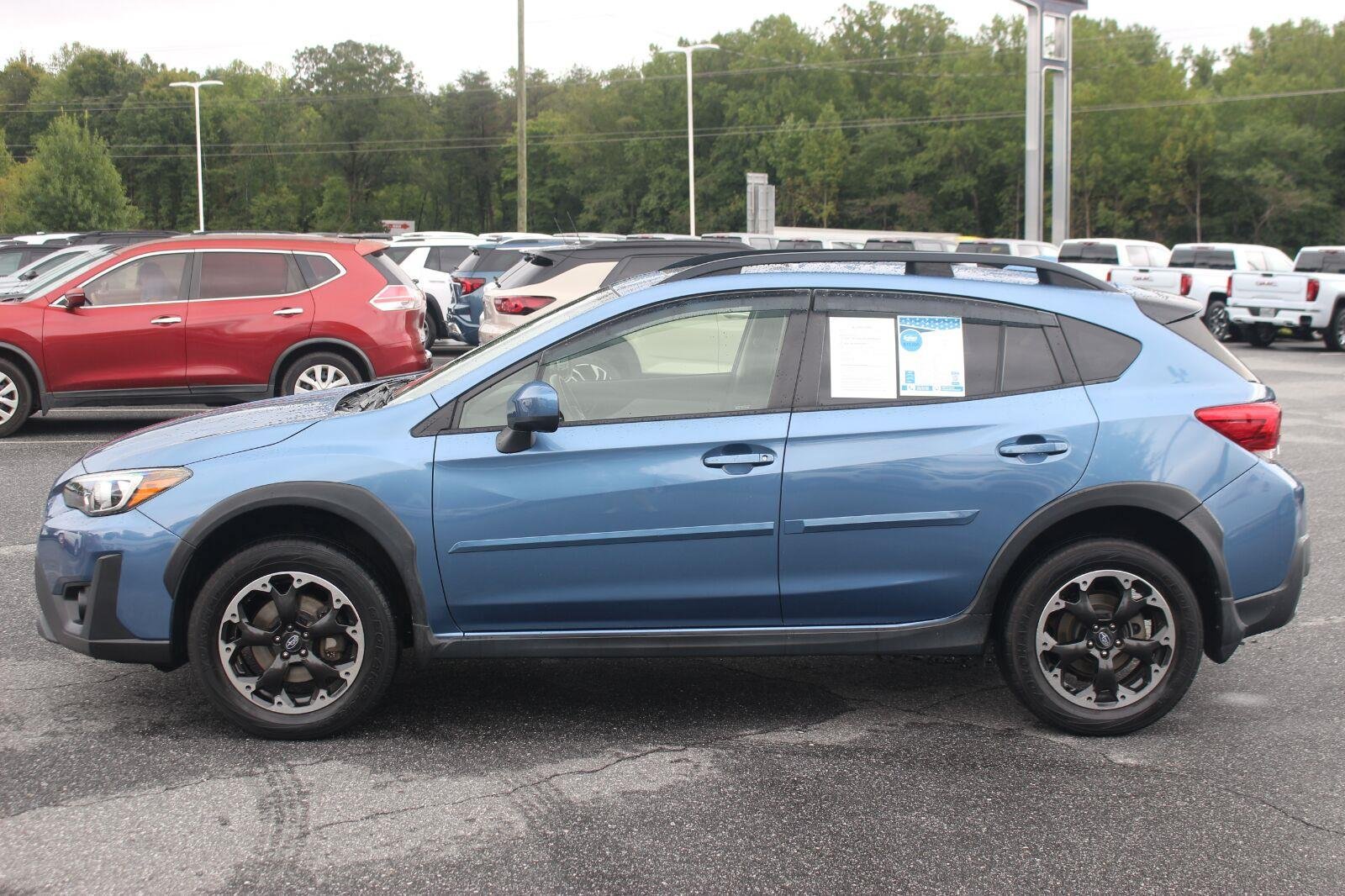 Used 2021 Subaru Crosstrek 2.0i Premium w/ Moonroof Package AWD/4WD image 4