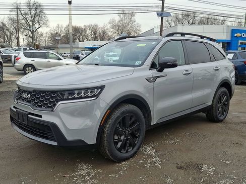 Used 2023 Kia Sorento S w/ Panoramic Sunroof Package image 4