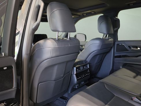 New 2026 Lexus LX 600 4WD w/ Luxury Package image 14