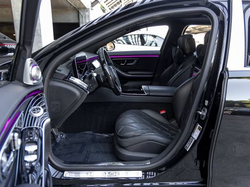 Used 2024 Mercedes-Benz Maybach S 680 4MATIC image 35
