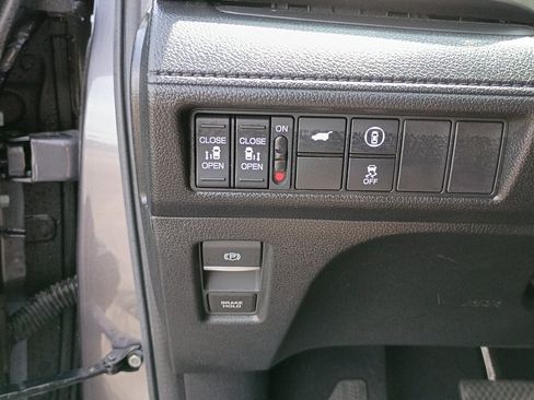 Used 2024 Honda Odyssey EX-L image 25