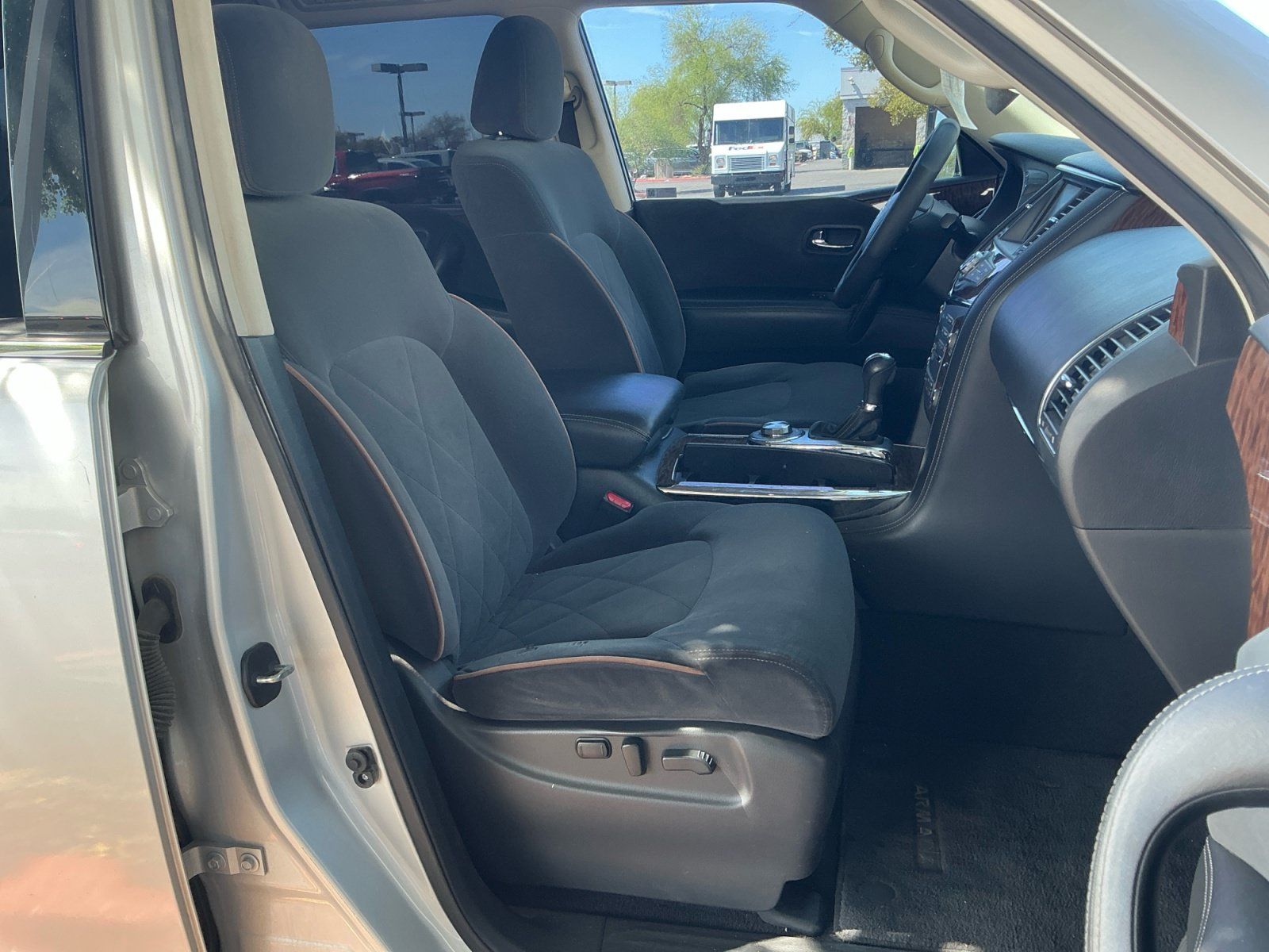 Used 2019 Nissan Armada SV w/ Driver Package AWD/4WD image 18
