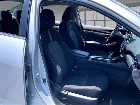 Used 2022 Nissan Sentra SV FWD image 7