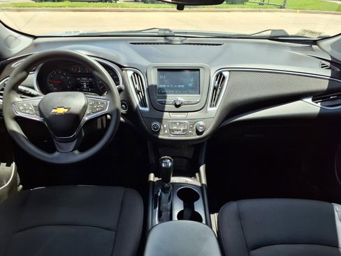 Used 2018 Chevrolet Malibu LS w/ LPO, Convenience Package 2 FWD image 13