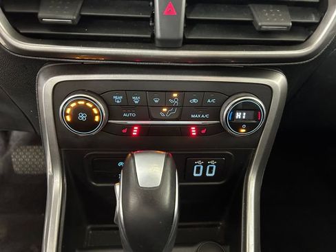 Used 2018 Ford EcoSport SE image 23