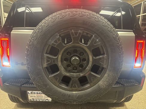 New 2026 GMC Hummer EV 3X w/ Carbon Fiber Edition Package image 11