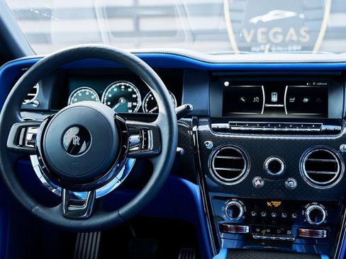 Used 2023 Rolls-Royce Cullinan Black Badge w/ Driver's Package image 58